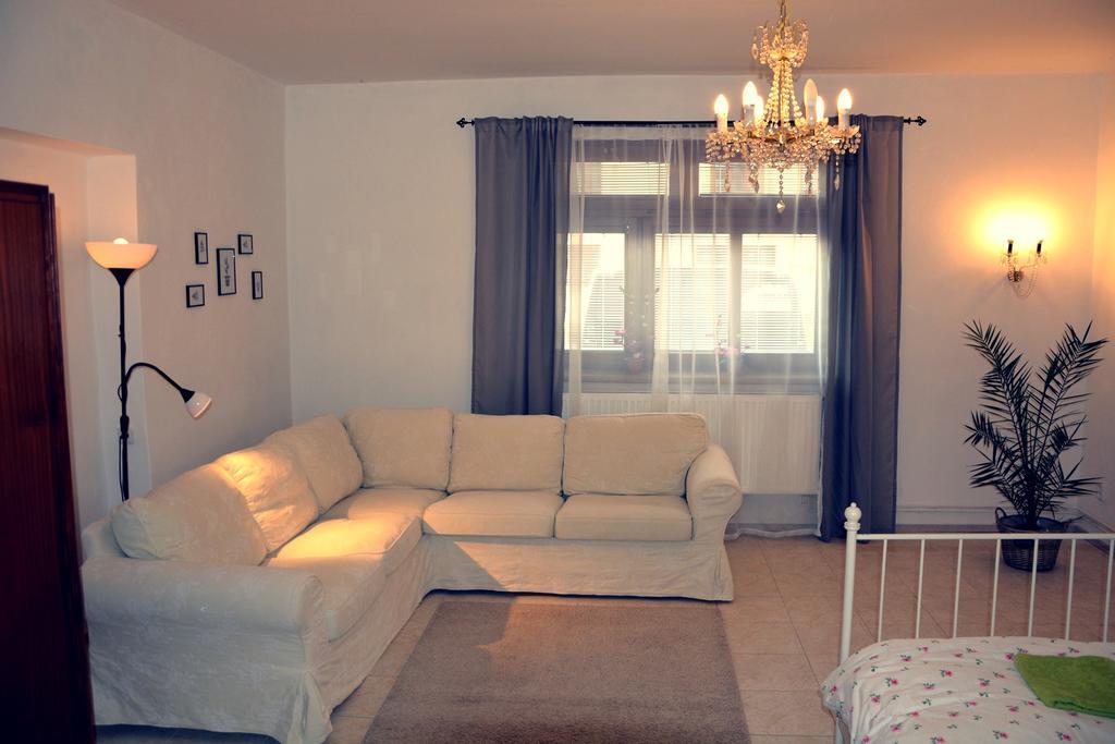 Apartmany Pod Putimskou Branou Písek Kültér fotó